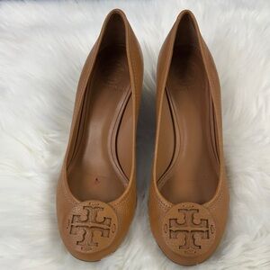 Tory Burch Brown Leather Sally Wedge Pumps